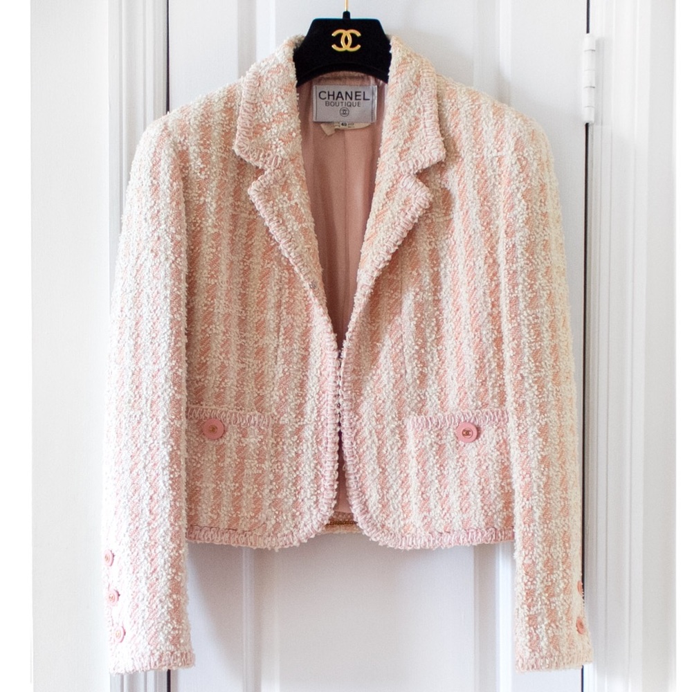 Iconic Chanel Vintage Spring 1994 Pink Jacket Suit - Picture 7 of 16